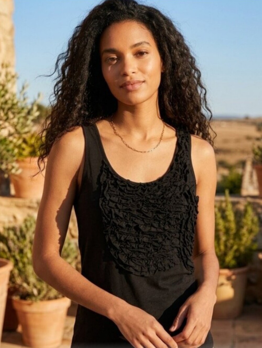 GAP Cottagecore Cotton Ruffle Tank Top Black Sleeveless Scoop Neck Cozy Soft